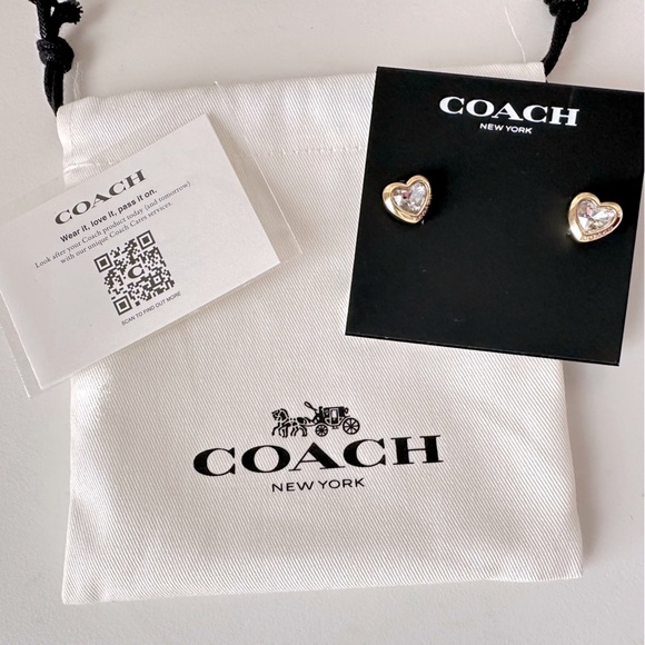 Coach Logo Crystal Heart Stud Gold Earrings New with Pouch - Picture 2 of 7